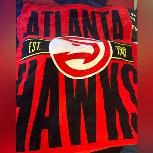 Atlanta Hawks Plush Throw Blanket
